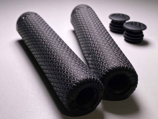 Puños AMS Extraligeros - Negro: Ligereza y Rendimiento Superior para tu Bicicleta