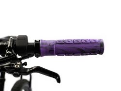 🟣💥 Puños AMS Rise Grips Purple Camo – Agarre, Control y Estilo Salvaje en tu Manillar