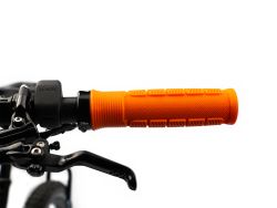 🧡🖐️ Puños AMS Rise – Naranja: Agarre Máximo y Estilo Explosivo para tu MTB