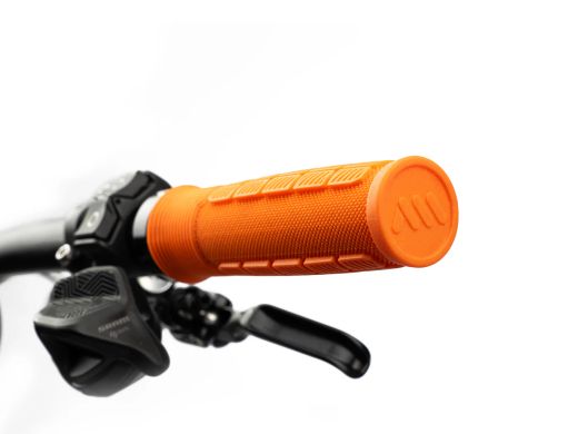🧡🖐️ Puños AMS Rise – Naranja: Agarre Máximo y Estilo Explosivo para tu MTB