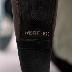🖤💥 Rodilleras Leatt ReaFlex UltraLite EXT – S Black - Protección avanzada, ultraligera y de alto rendimiento 🚵‍♂️✨