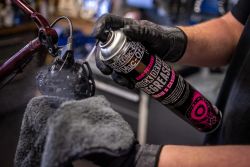Spray Muc-Off Desengrasante Secado Rápido 750 ml | Limpieza Eficaz para Transmisión y Componentes