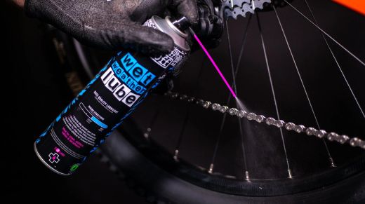 Spray Muc-Off Lubricante Cadena Clima Húmedo 400ml 🚴‍♂️💦 | Máxima Protección y Rendimiento Bajo la Lluvia 🌧️🛡️