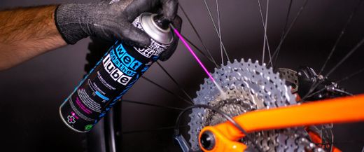 Spray Muc-Off Lubricante Cadena Clima Húmedo 400ml 🚴‍♂️💦 | Máxima Protección y Rendimiento Bajo la Lluvia 🌧️🛡️