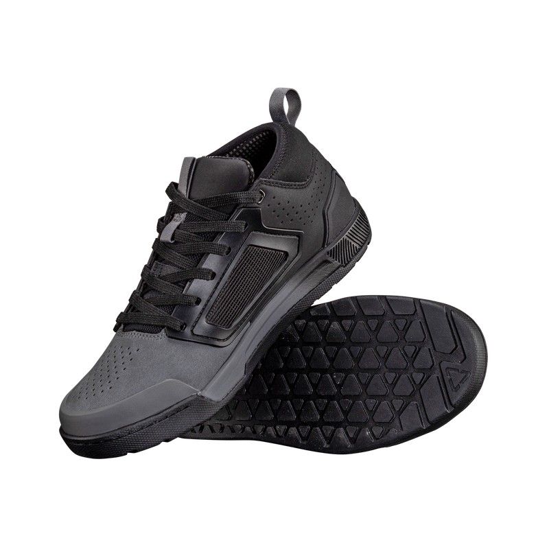 👟🖤🚵‍♂️ Zapatillas Leatt Flat 3.0 Stealth: Rendimiento, Comodidad y Estilo para Ciclistas Exigentes 38.5