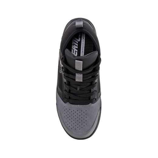 👟🖤🚵‍♂️ Zapatillas Leatt Flat 3.0 Stealth: Rendimiento, Comodidad y Estilo para Ciclistas Exigentes